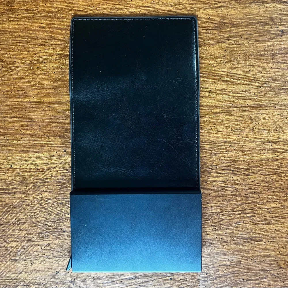 NWOT Black Wallet